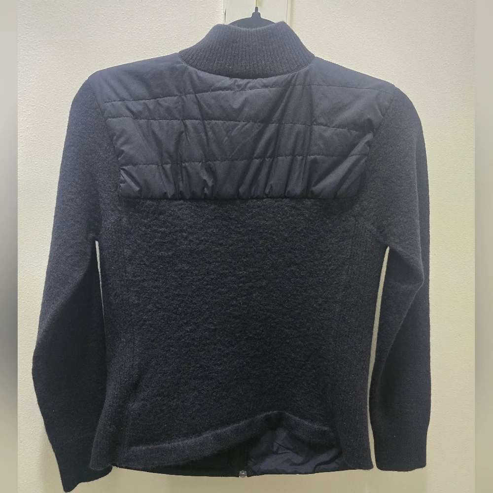 Nike Black Puffer Jacket with Quilted Design wool back - Picture 2 of 11
